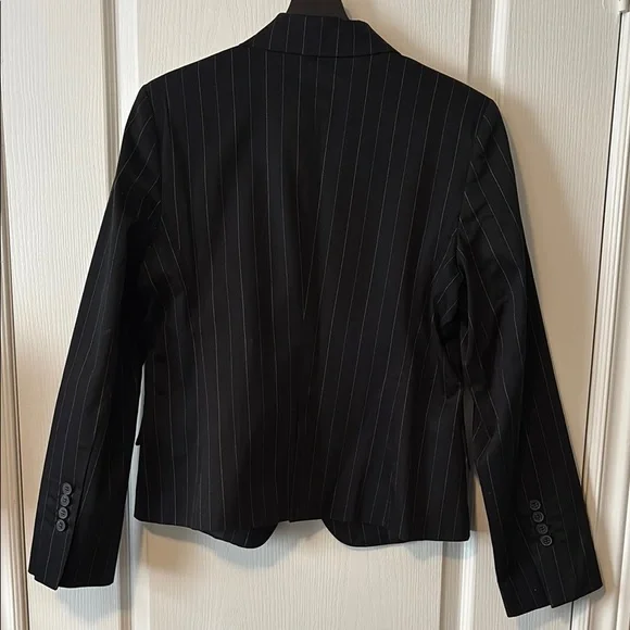 Suzy Shier Black Blazer Elegant Suit Jacket - Picture 2 of 5